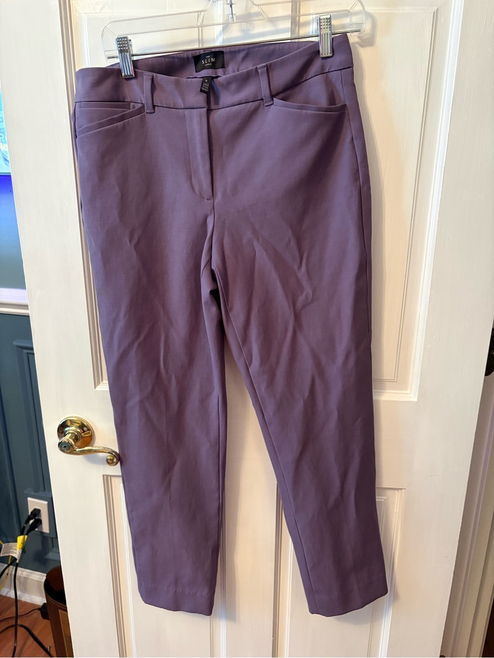 White House Black Market Lavender Cropped Ponte Pants
